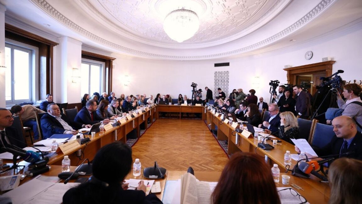 Komisioni Ligjor në Parlament votoi pezullimin e procedurës për zgjedhjen e Prokurorit të Përgjithshëm