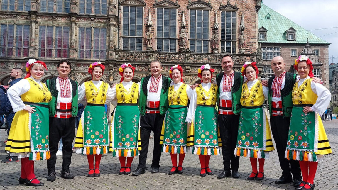 Folkloretanzgruppe "RitmiKKa" gibt ein Konzert in Hamburg