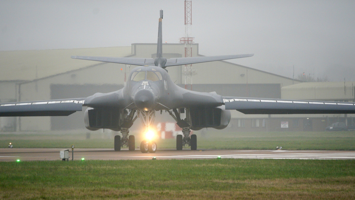 Бомбардировач B-1 (Б-1) в базата "Феърфорд".