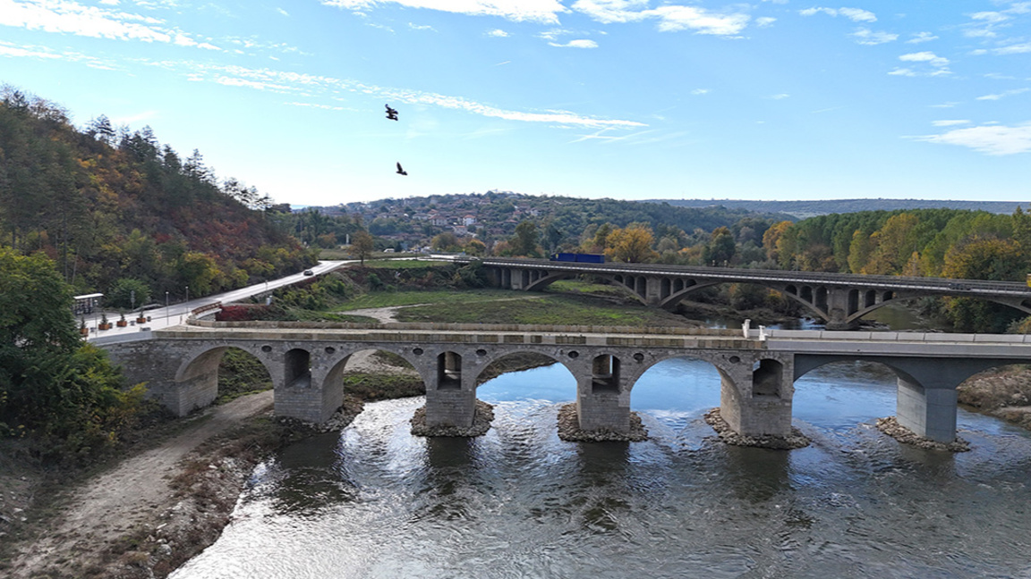 Cod galben pentru vânt puternic în 16 regiuni din est și sud-vest