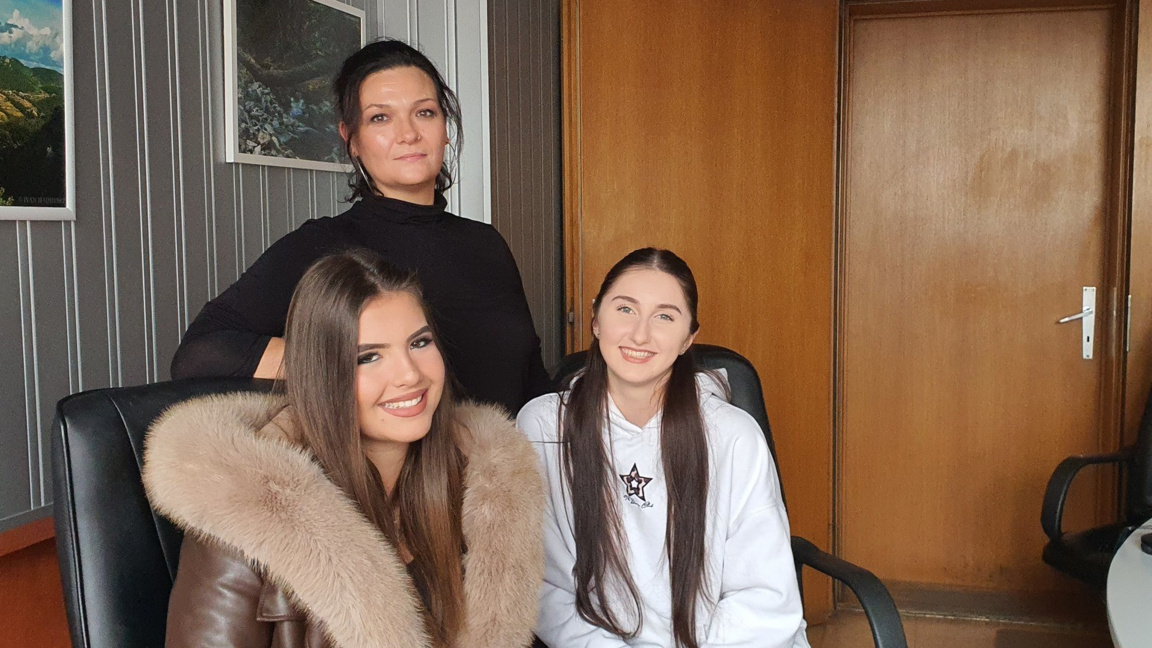 Младежи учат повече за правата си ...