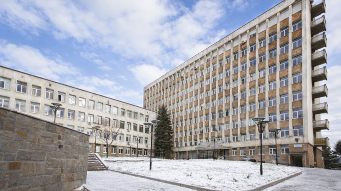 Арестуваха мъж за заплахи към медици в Смолянската болница