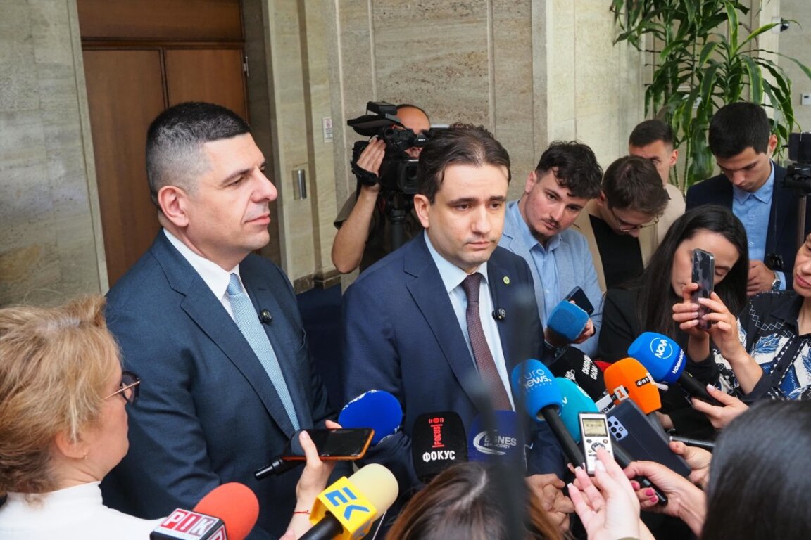 Съпредседателите на "Да, България" Ивайло Мирчев (вляво) и Божидар Божанов