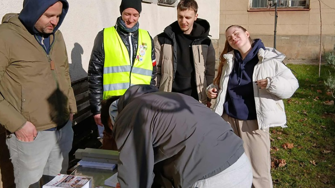 Българи в Босилеград подкрепиха подписка за предсрочни избори в Сърбия