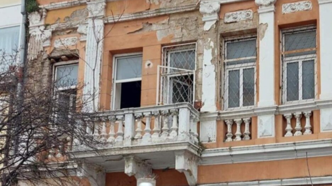 Ниските температури - причина за падналите отломки от къщата на "Преслав"51