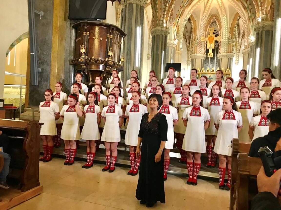 Le choeur des jeunes chanteurs de la Radio à 65 ans...