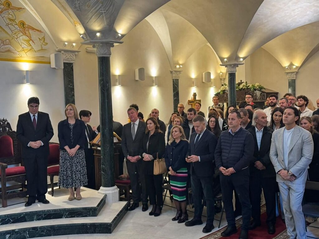 Бугарски храм у Лондону добио нове фреске
