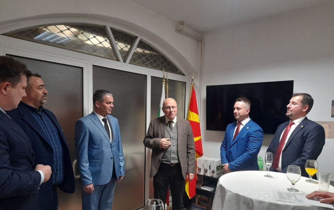 Фотографија: Удружење  ''Балкански мост'' у Битољу