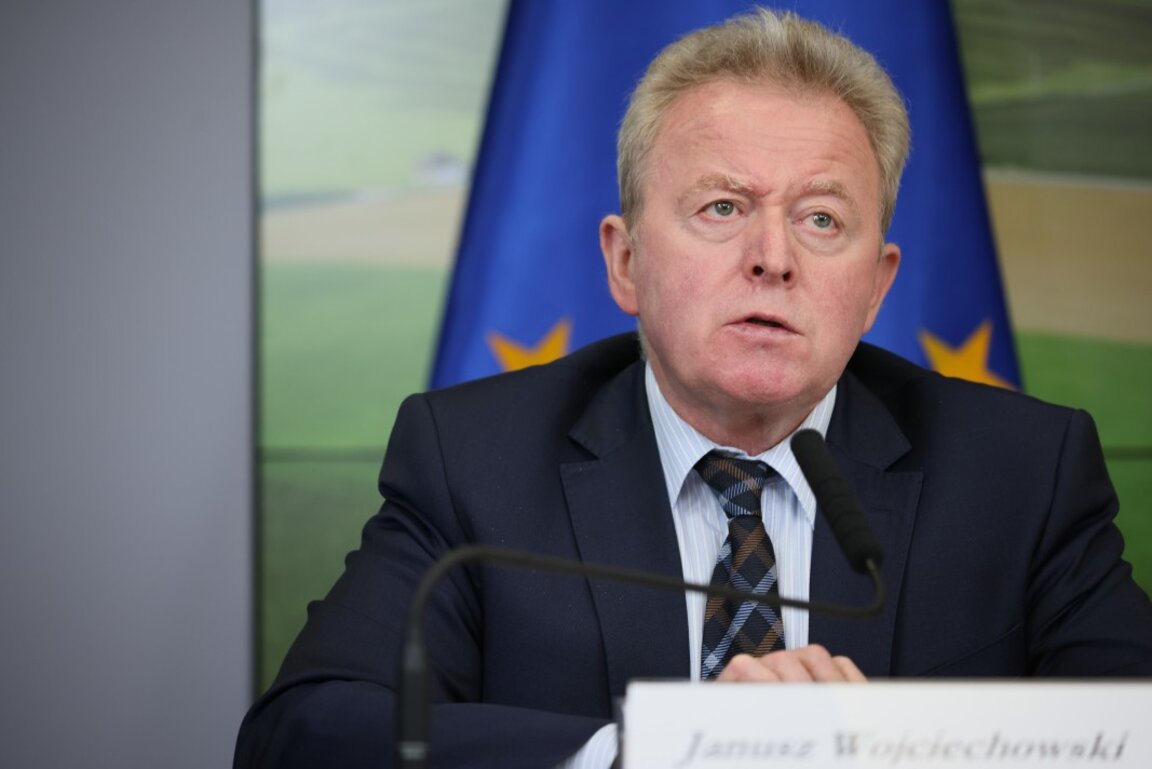 El comisario de Agricultura, Janusz Wojciechowski, viene a Bulgaria