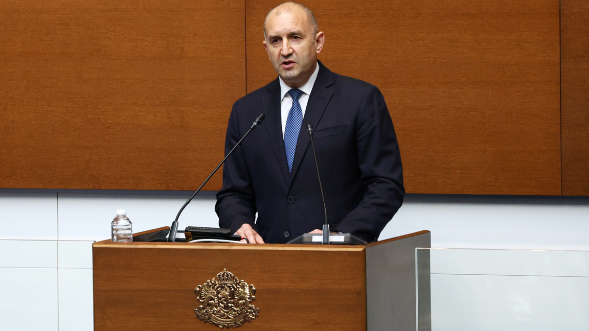 Rumen Radev: "El CM determinará qué tipo de deuda contraerá el país" 