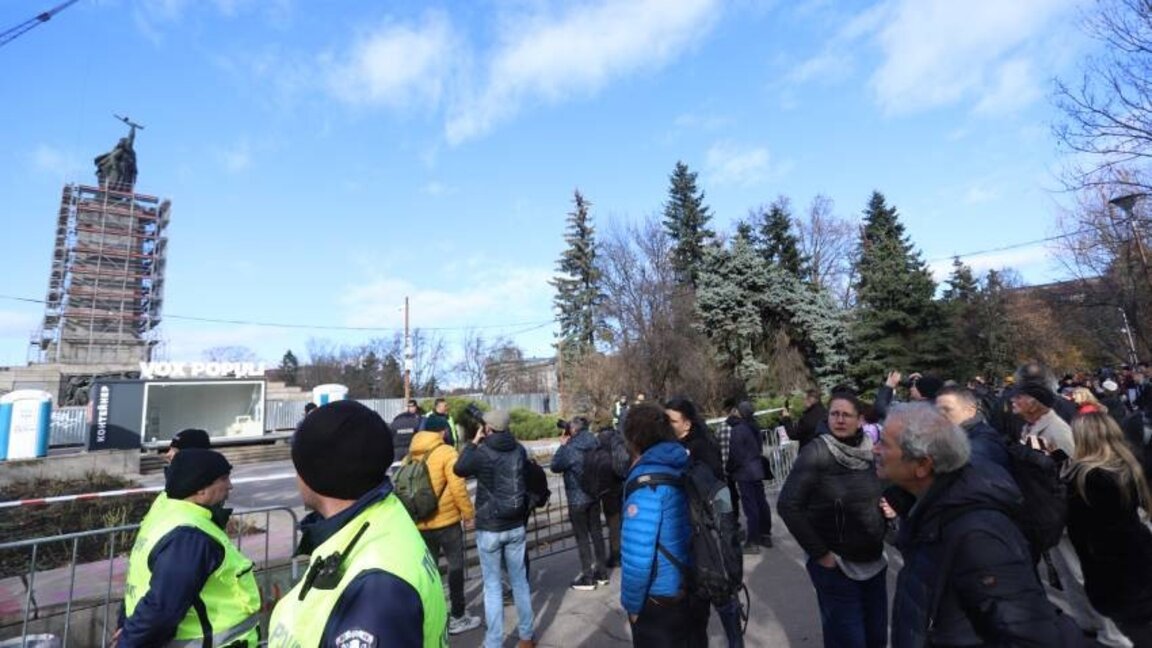 Protest ca urmare a demontării Monumentului Armatei Sovietice