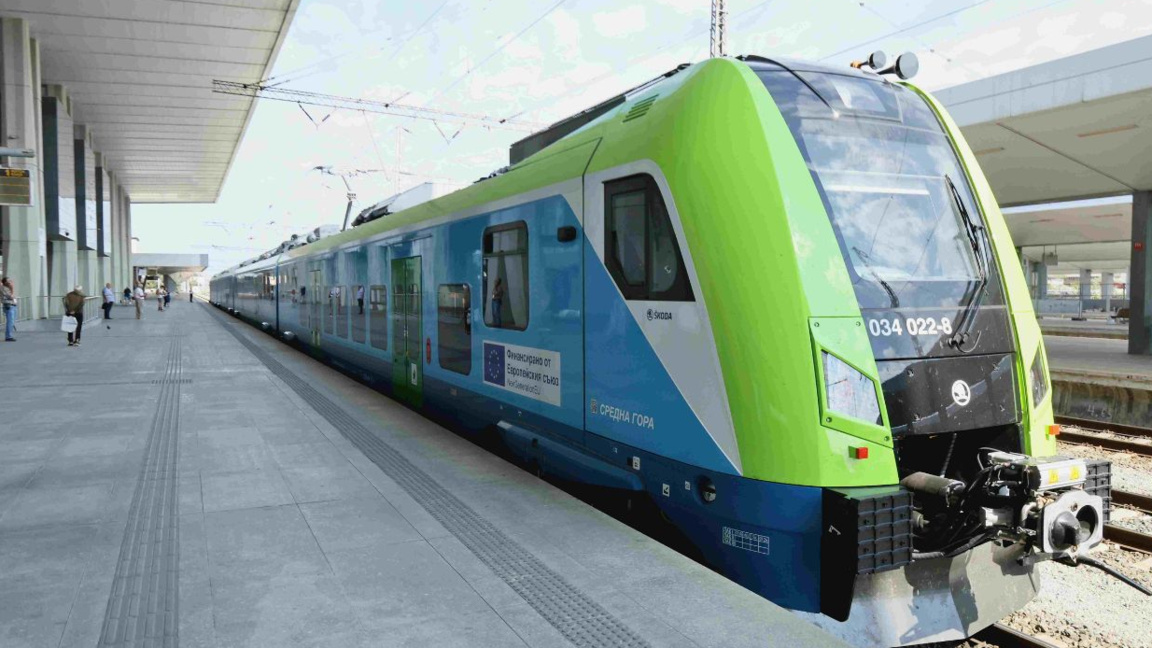 Nearly 60 New Trains to Modernize Bulgaria's Railways by September