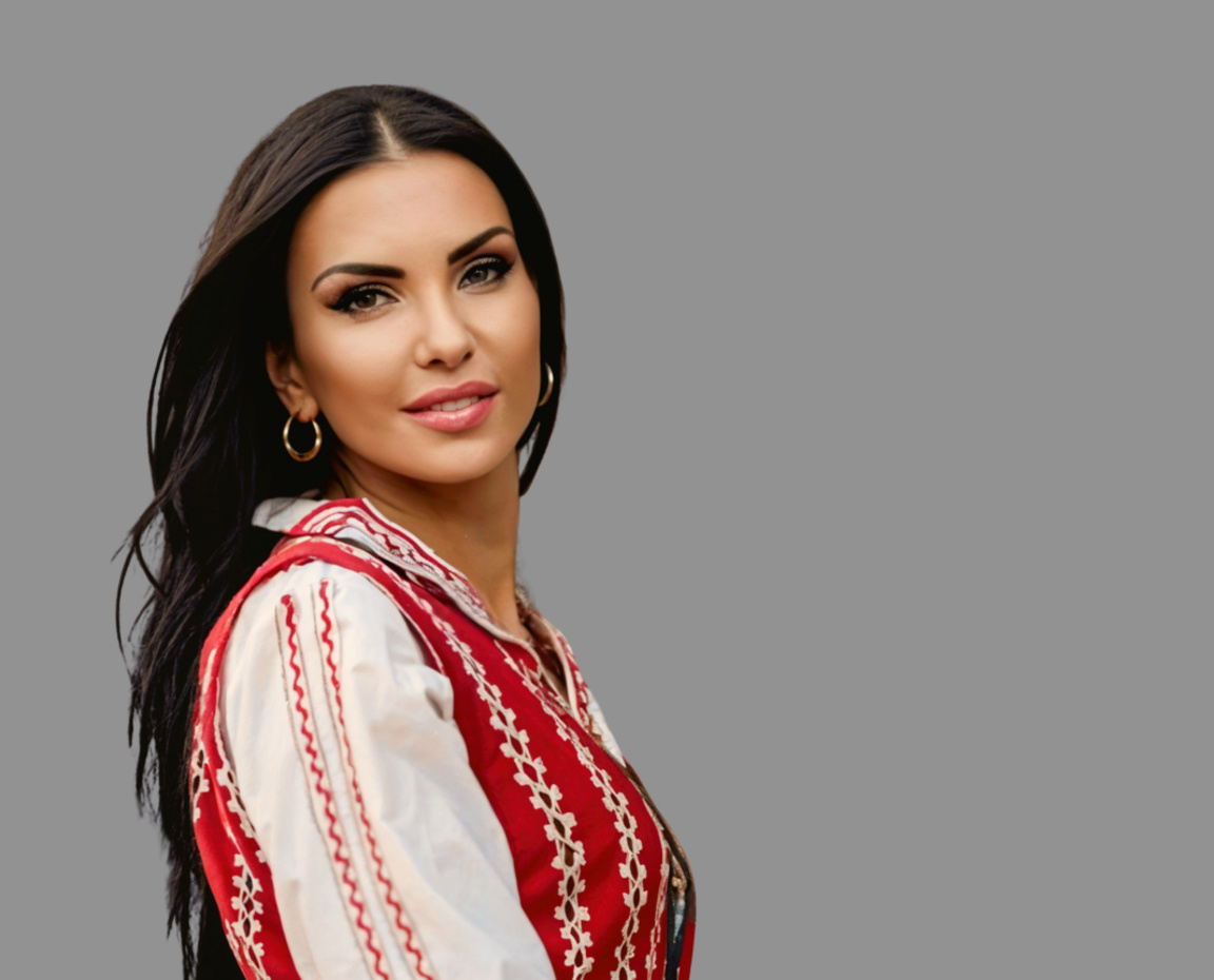 Оксана Желяпова: Бесарабските българи обичат и милеят за прародината си