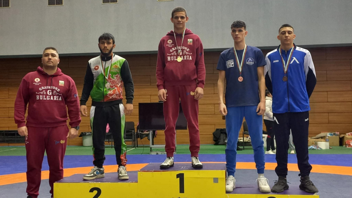 Оряхов се включи в шампионата по борба