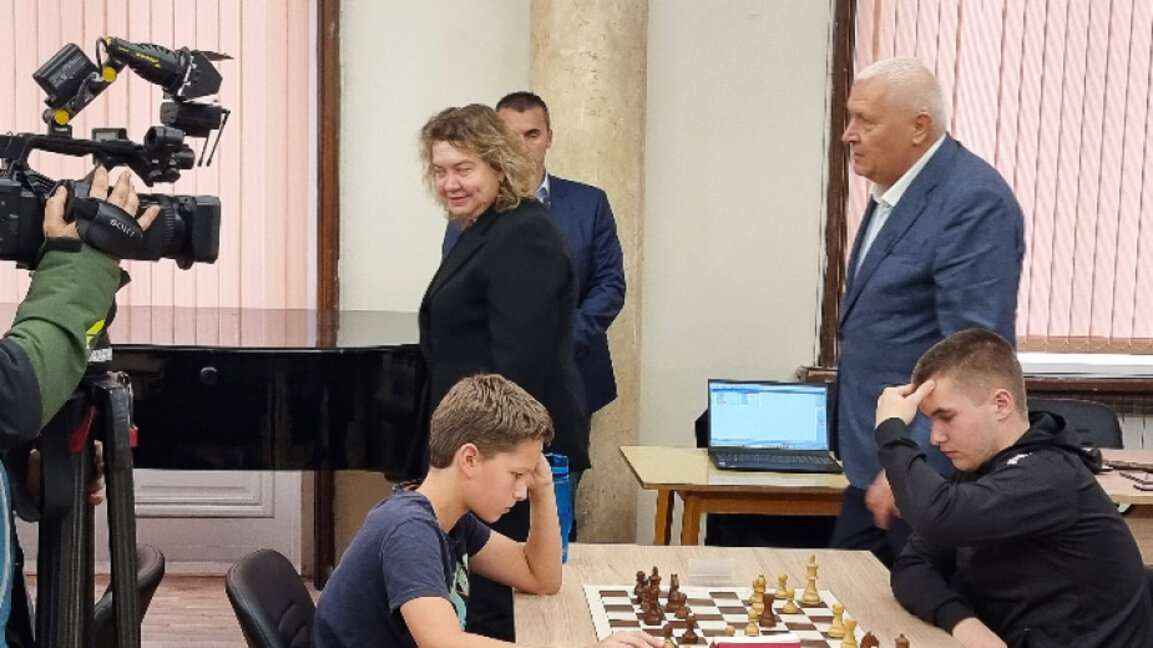 Наталия Киселова не вижда пречки да бъде обикновен депутат