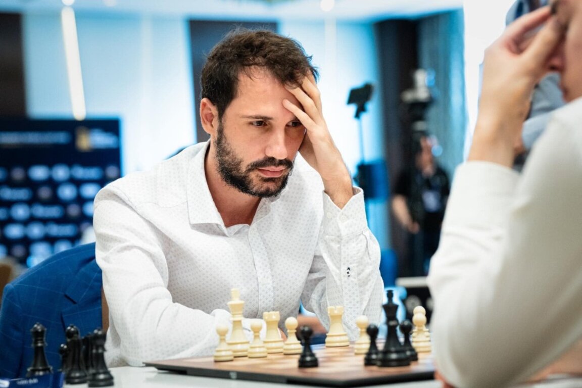 Ivan Cheparinov scores a victory in the eighth round of the European Individual Chess Championship in Montenegro