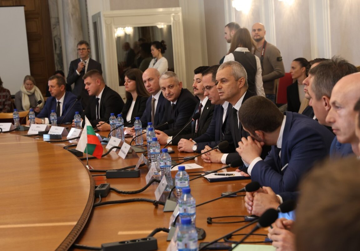 “Возрождение” организовало рабочую встречу с депутатами группы “Европа суверенных наций”