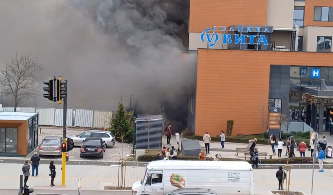 Пожар в частна болница в София – евакуираха пациенти и персонал