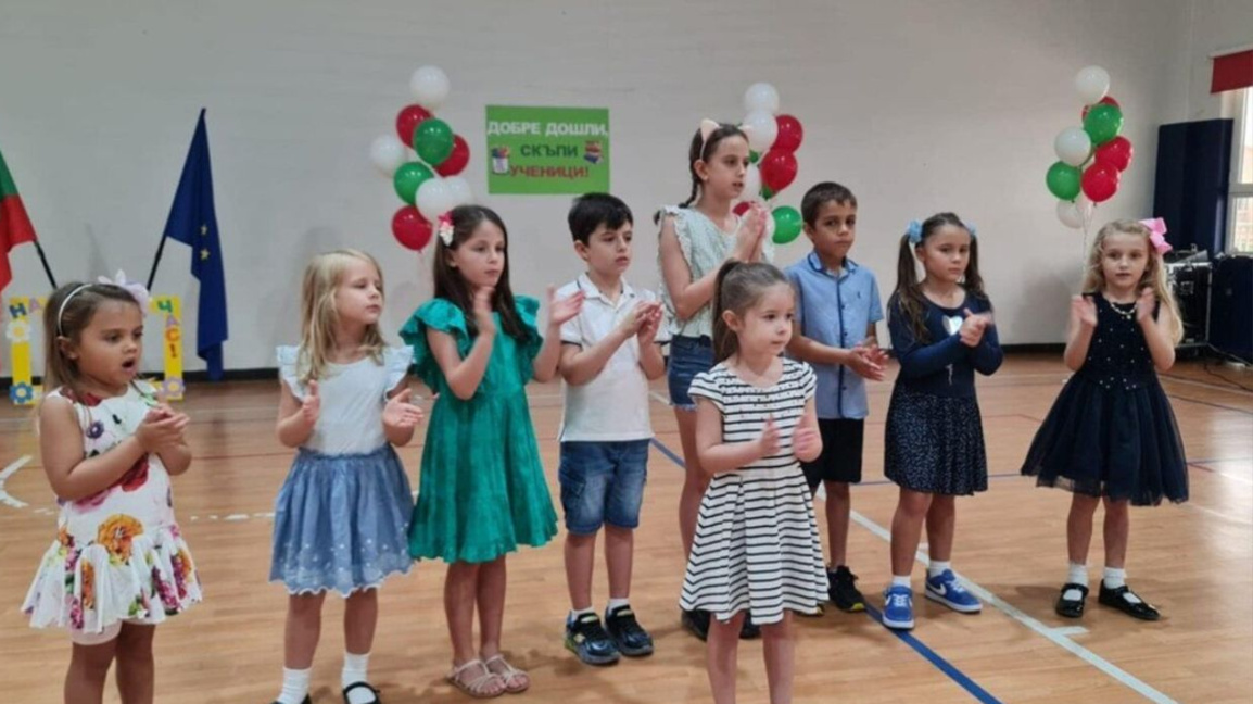 Shkolla “Bullgarçe” në Dubai – shtyllë e bullgarizmit në botën arabe 