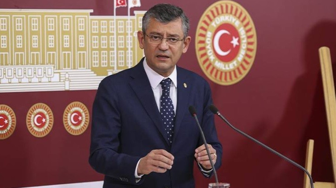 Йозгюр Йозел, председател на Народнорепубликанската партия на Турция