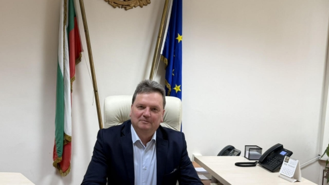 Писмо до МОН за план-приема във врачанско училище