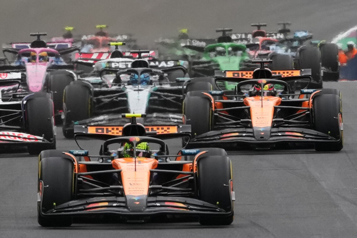 Ландо Норис с победа в Гран при на Бразилия