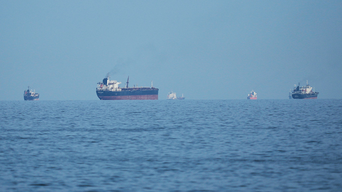 Иран се съгласил да пропусне пакистански кораби през Ормузкия проток