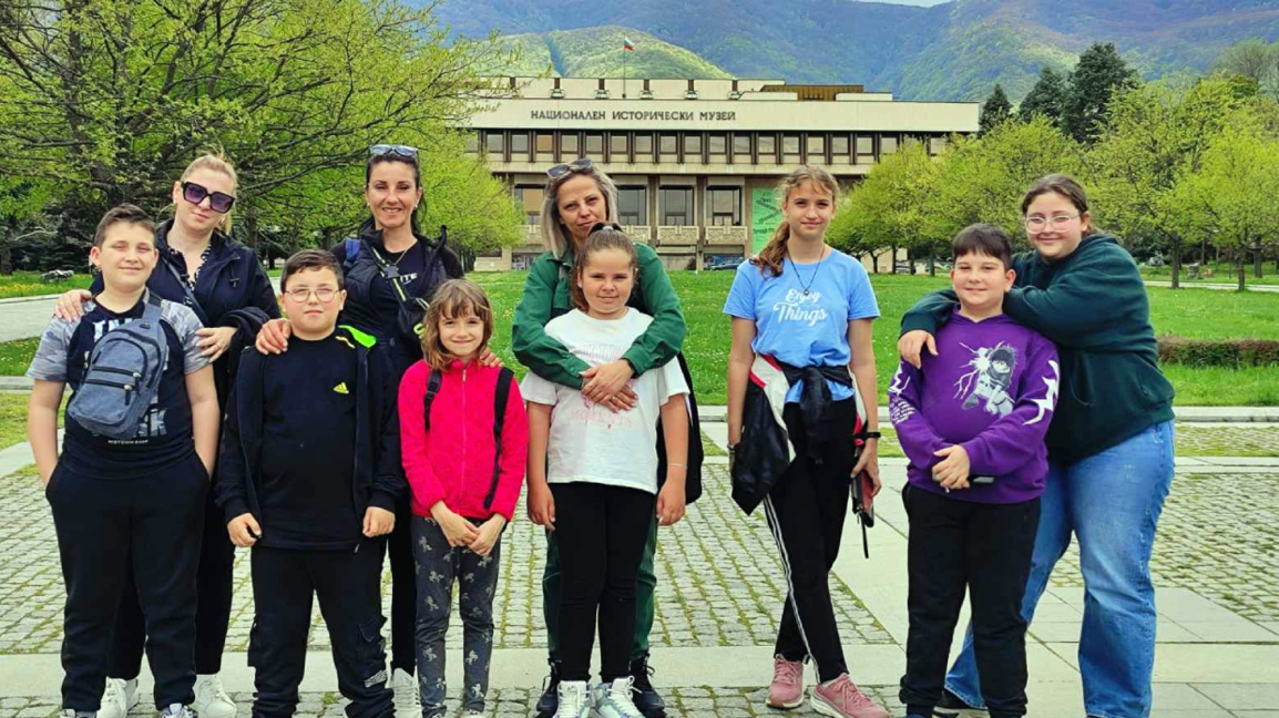 Yunanistan'daki “Çar Büyük Simeon” Bulgar Pazar Okulu ile Bulgaristan Dersi