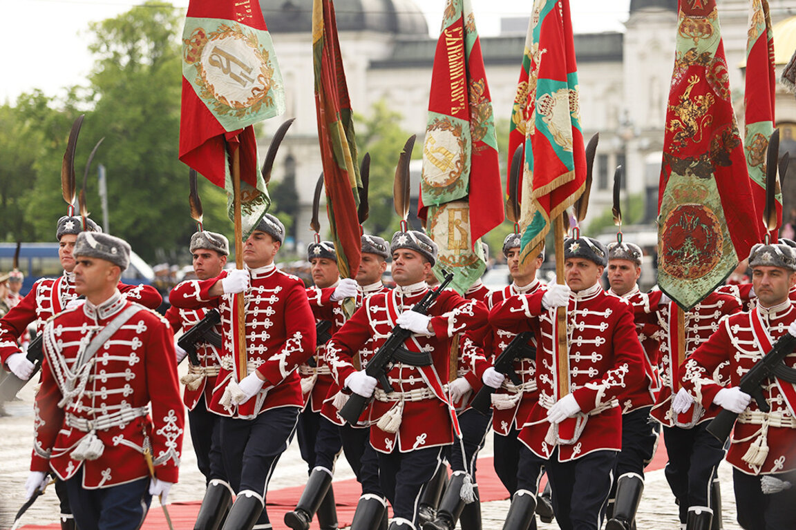 Водосвет на бойните знамена за Деня на храбростта