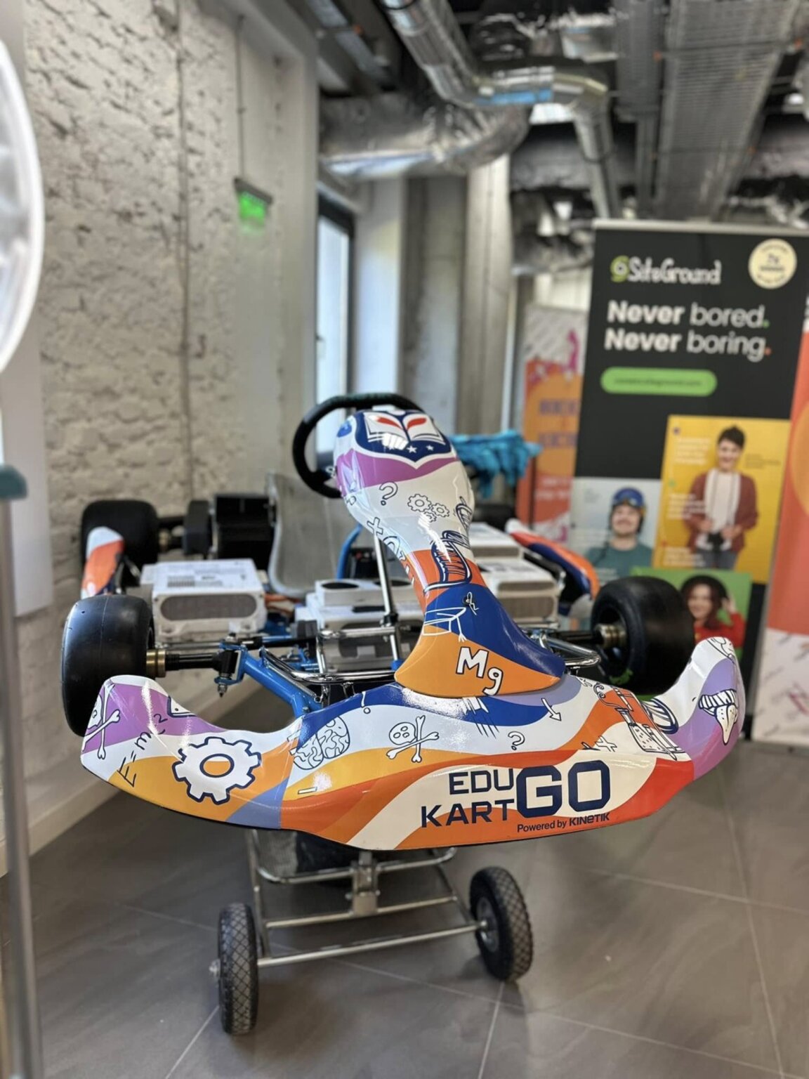 Ученици сами създават електрически картинг в проекта EduKartGO