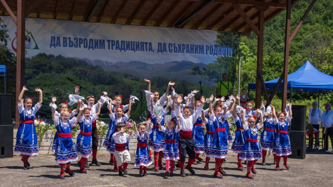16-то издание на традиционния фолклорен събор "Свидня"