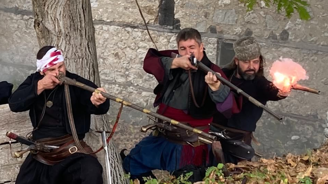 Възстановка на кърджалийски лагер показват на събора "Ангел войвода"