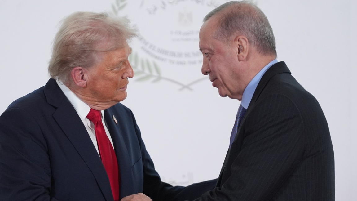 Американският президент Доналд Тръмп (вляво) и турският президент Реджеп Тайип Ердоган