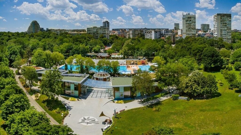 „С книга на плажа“ започва днес в Експо център „Флора“ в Бургас