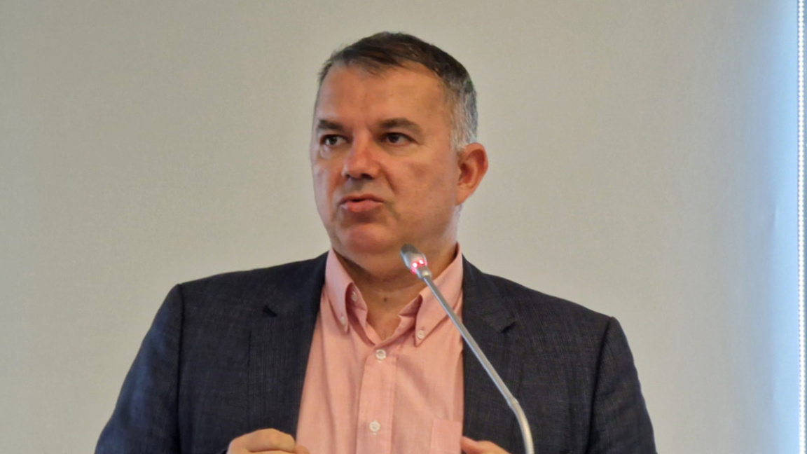 Богомил Николов