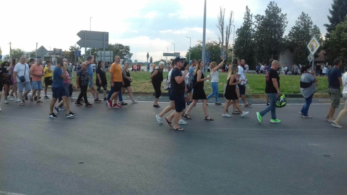 Ден четвърти - протестиращите от Цалапица блокираха кръговото на Орта хан