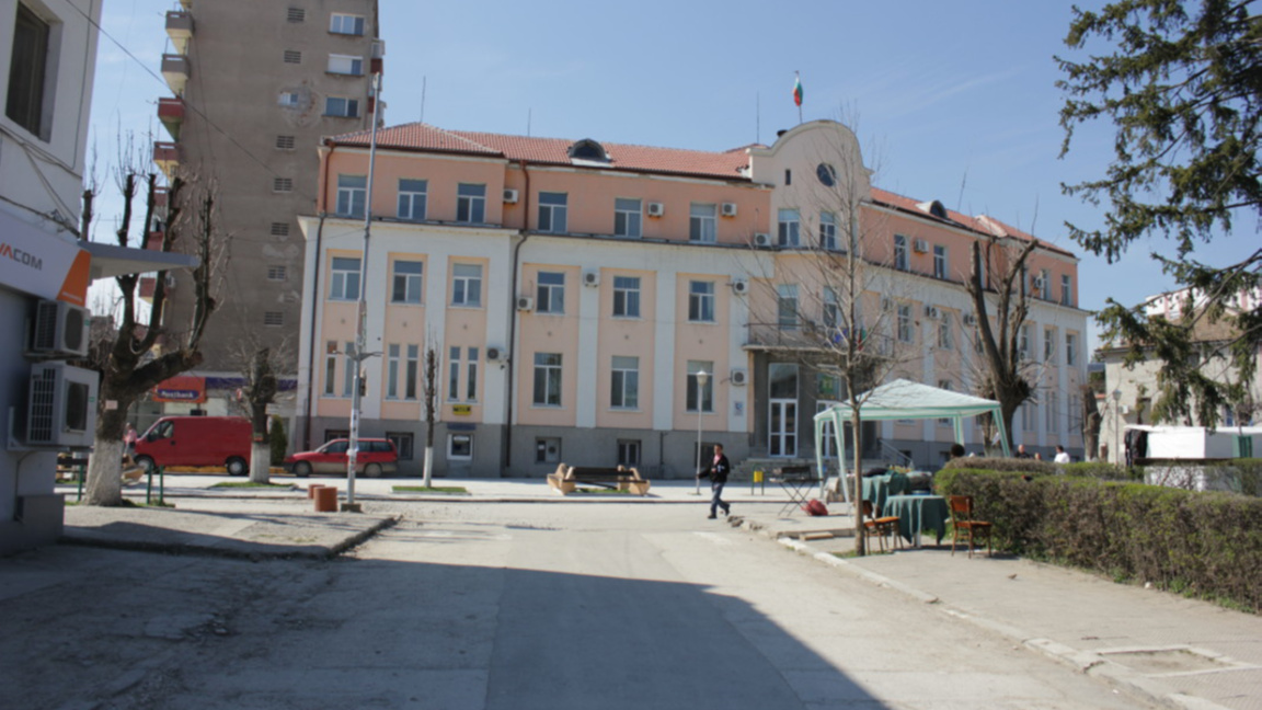 Безплатна грънчарска работилница за деца в Кнежа