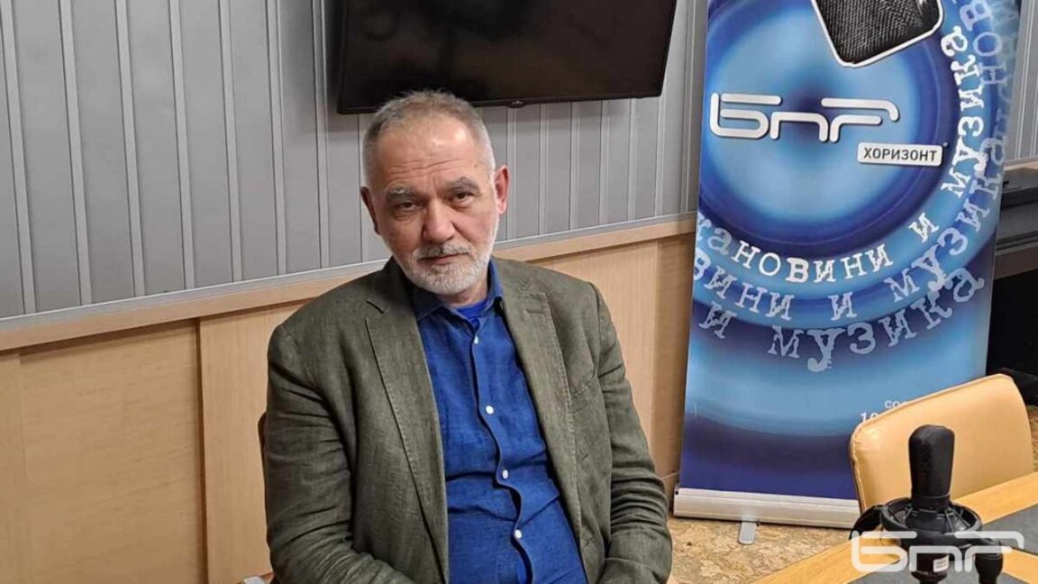 Петър Илиев: Ако президентът реши да разклати сглобката, влизаме в новата година без бюджет