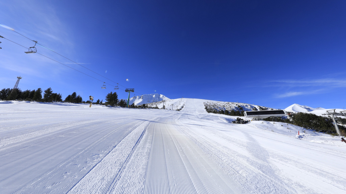 ски туризъм сняг