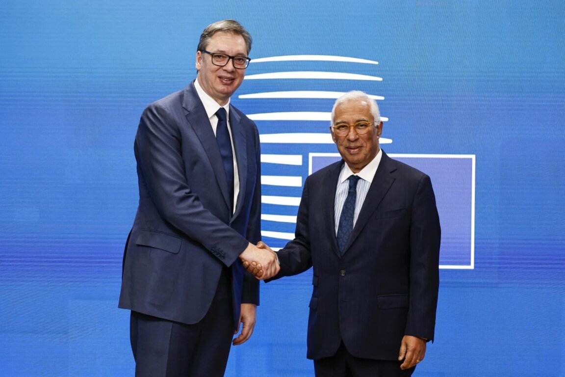 Александър Вучич с Антониу Коща.