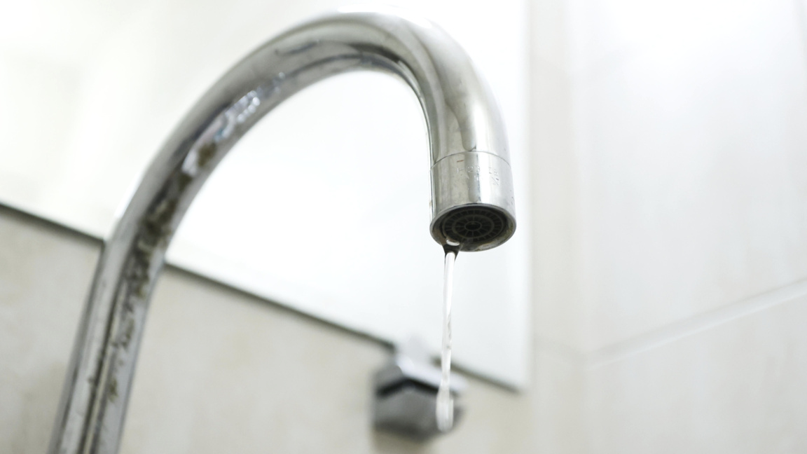 без вода чешма мивка