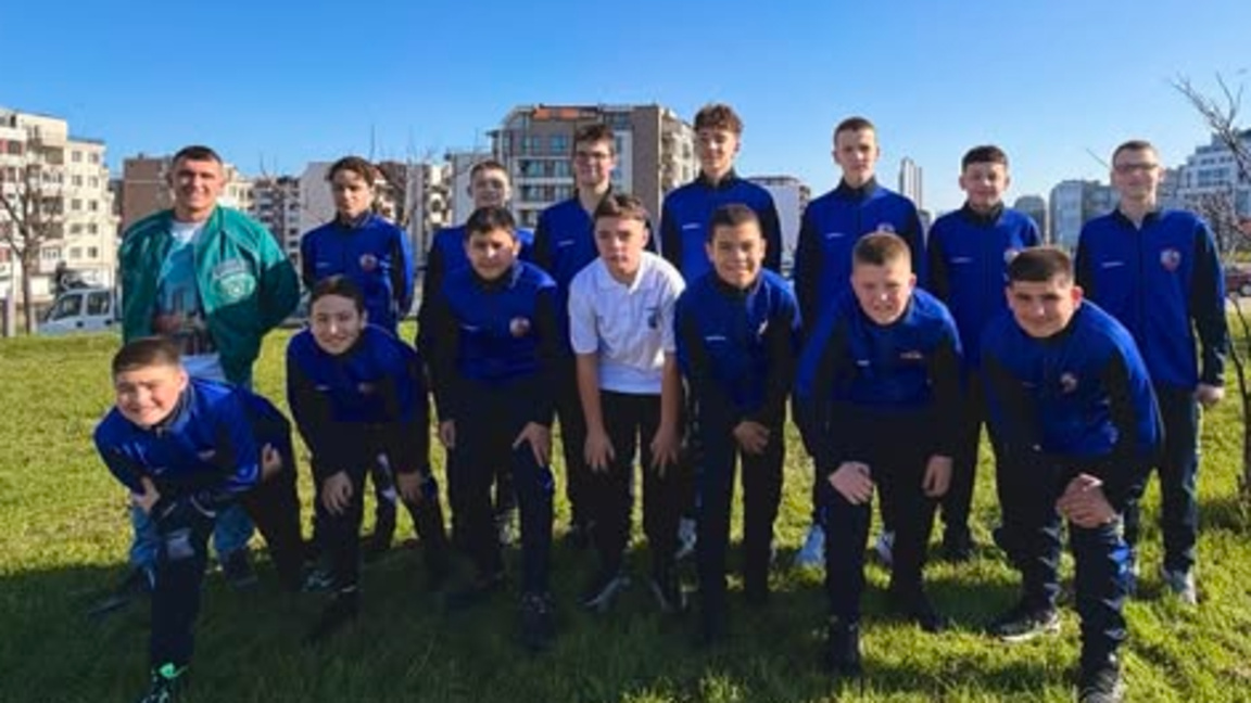 "Комодор"- Варна оглави класирането 