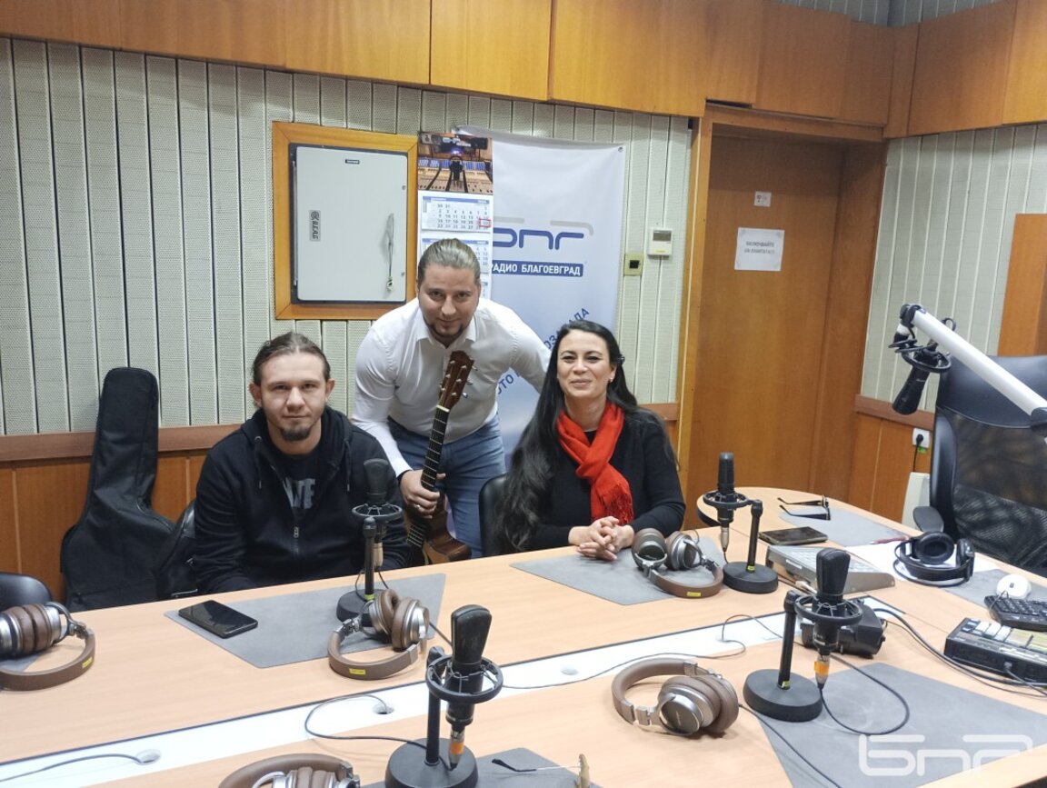 Млади и талантливи: Запознайте се с група „Бандана“