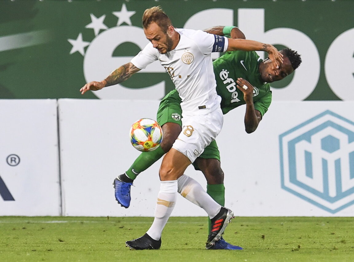 Лудогорец загуби с 2:3 от Ференцварош в Разград