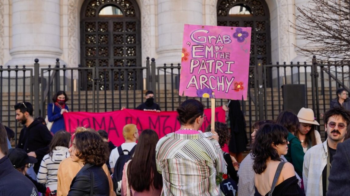 "Feminism, not militarism" march takes place in Sofia