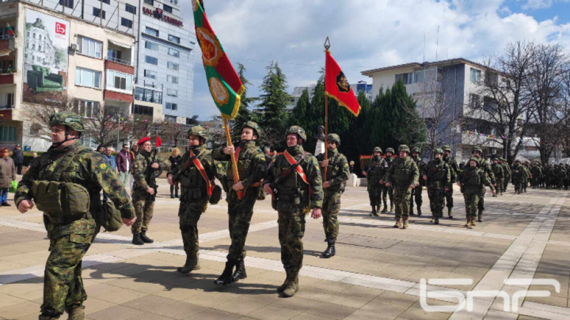 Încă un contingent bulgar se va alătura misiunii NATO din Kosovo