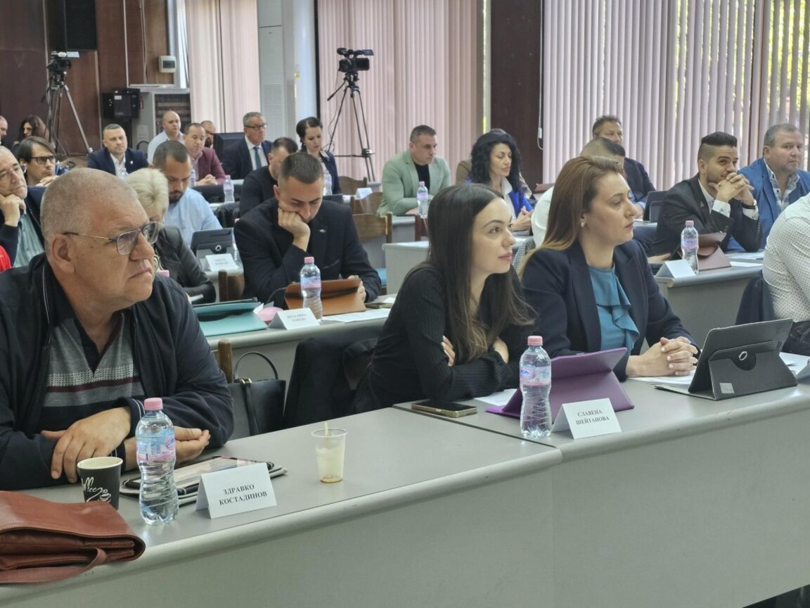 Приеха бюджета на община Сливен