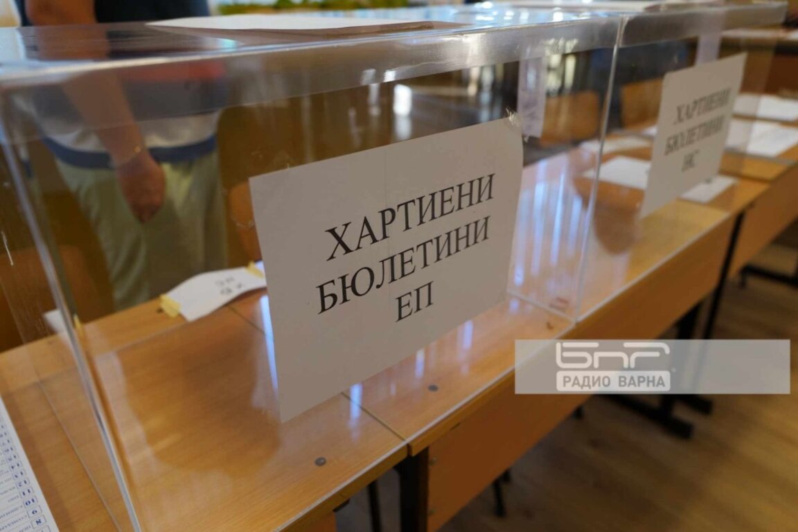 Как започна и протича гласуването във Варна и Добрич (обновява се)