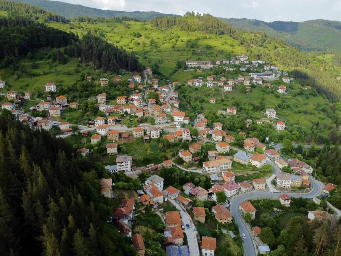 Село Виево се готви за празник с курбан, фолклор и много веселие
