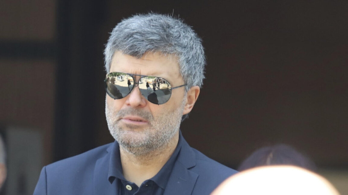 Починал е Тодор Славков